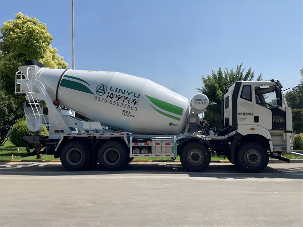 解放&凌宇一體化攪拌車(chē)交付客戶(hù)