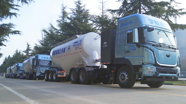 【發(fā)車新聞】邀雪稱慶，順問冬安！無懼嚴(yán)寒的“小白罐”暖心交付！