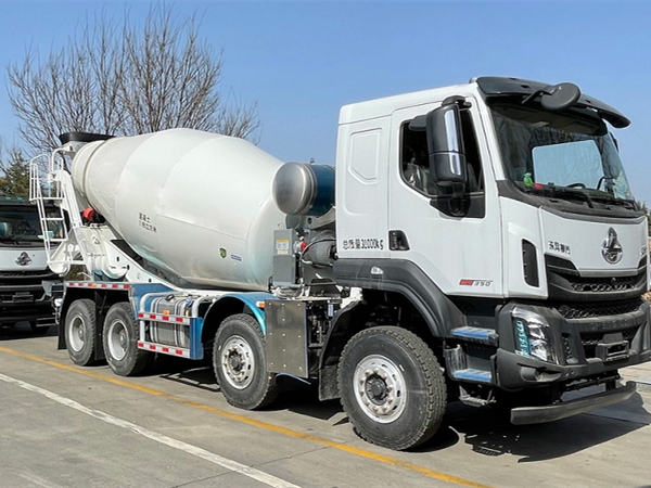 春暖花開(kāi)，發(fā)車愉快！60臺(tái)凌宇攪拌車奔赴市場(chǎng)，助力客戶發(fā)展