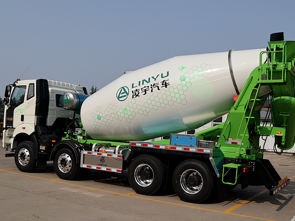 【2022“超虎想象”】凌宇全新智能攪拌車，震撼出場！