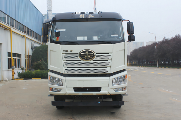 混動(dòng)攪拌車(chē)強(qiáng)勁優(yōu)勢(shì)詳解！攪拌車(chē)主新選擇！